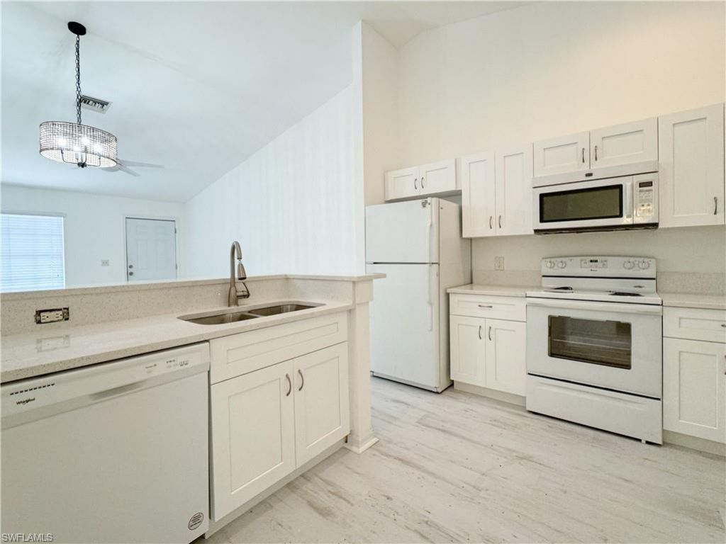 6265 Vista Garden Way, Unit B, Naples, FL 34112 Photo