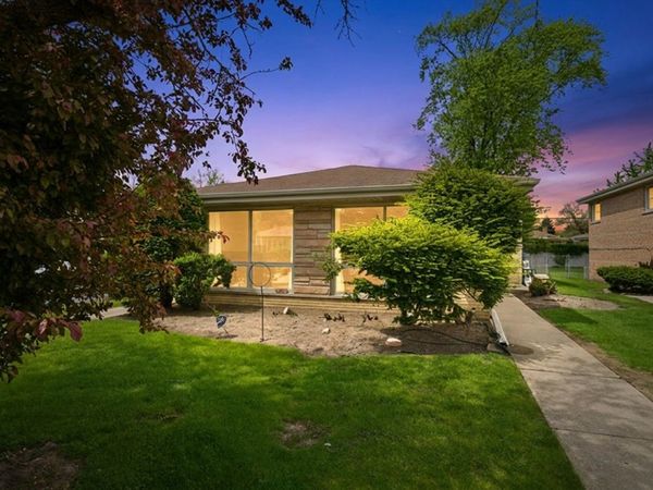 9536 Tripp Avenue , Skokie, IL 60076