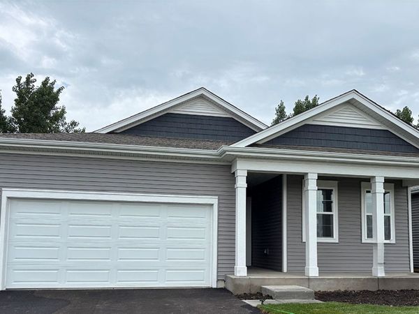 6298 Redwood Trail, Wonder Lake, IL 60097