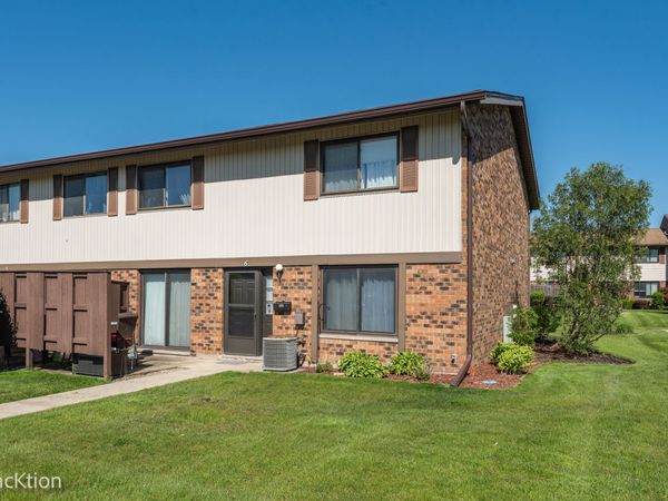 6 Tower Court , Downers Grove, IL 60516