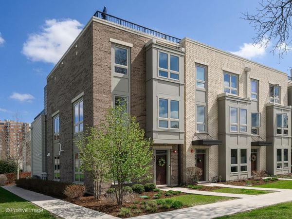 37 S Chestnut Avenue , Arlington Heights, IL 60005