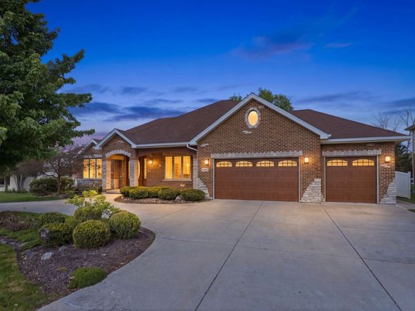 5605 S Kensington Avenue , Countryside, IL 60525