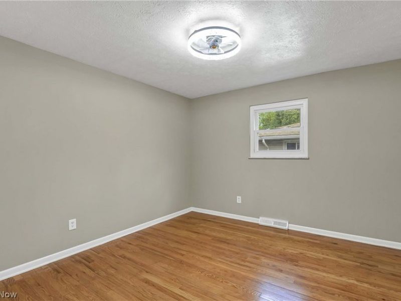 24420 S Oxford Oval, North Olmsted, OH 44070 Photo 24