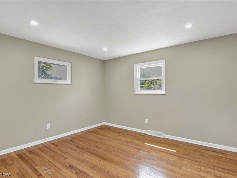 24420 S Oxford Oval, North Olmsted, OH 44070 Photo 30