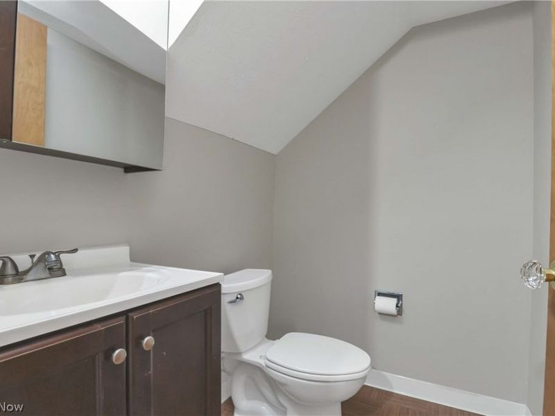24420 S Oxford Oval, North Olmsted, OH 44070 Photo 40