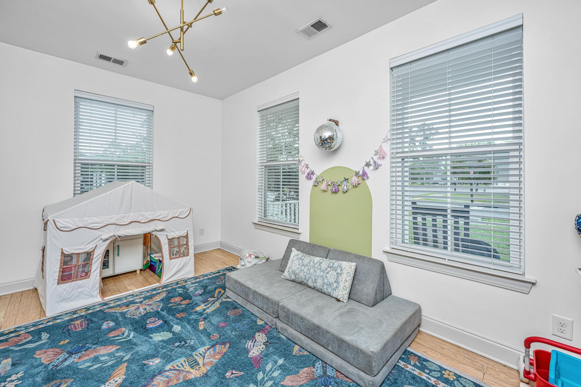 7418 Purser Lane Photo 8