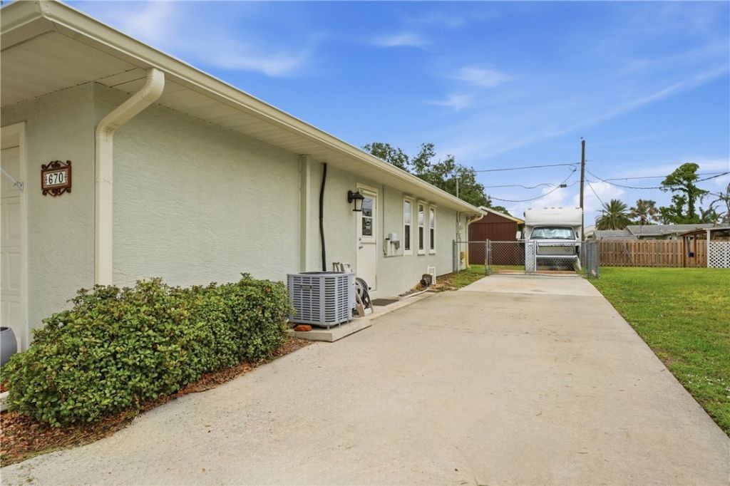 670 Nobles Street, Sebastian, FL 32958 Photo