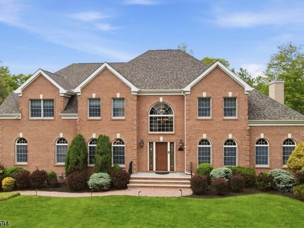 9 Cornerstone Way, Livingston, NJ 07039