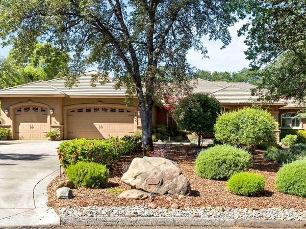 9845 Spyglass Cir, Auburn, CA 95602