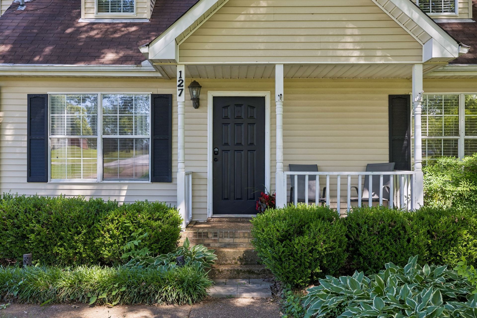 127 Deer Point Rd , Unionville, TN 37180 Main Photo