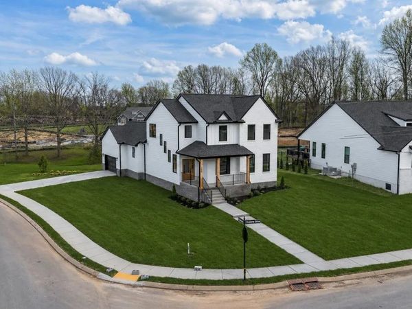 204 Trefethen Dr, White House, TN 37188