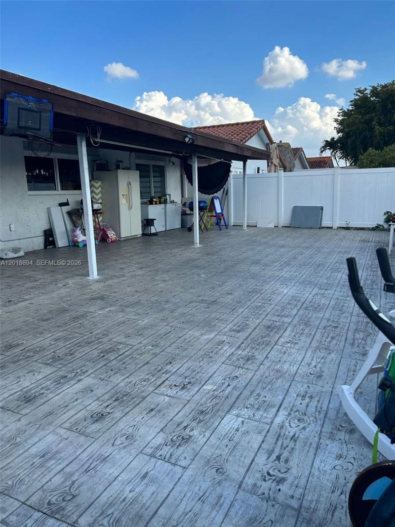 1200 SW 136th Pl, Miami, FL 33184 Photo