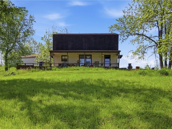 776 Fraction Rd, West Finley, PA 15377