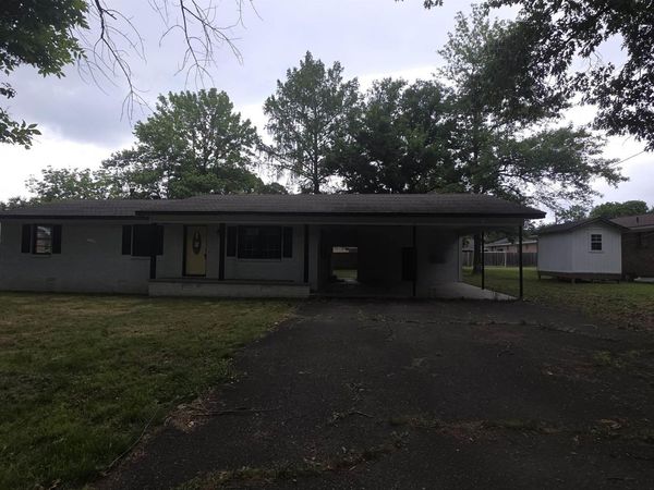 107 Mountain Street, Danville, AR 72833