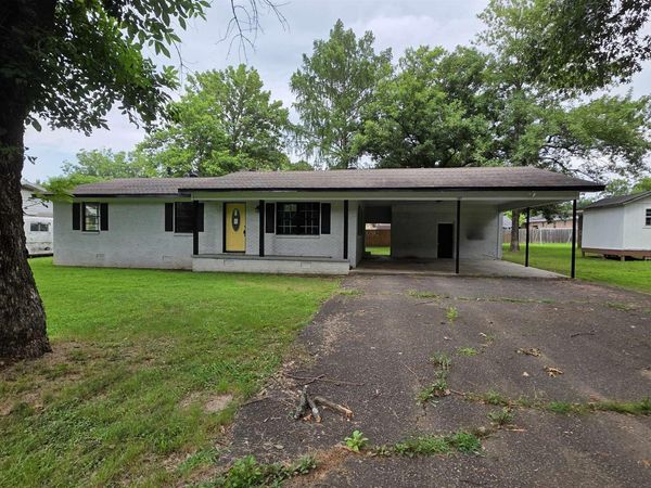 107 Mountain Street, Danville, AR 72833