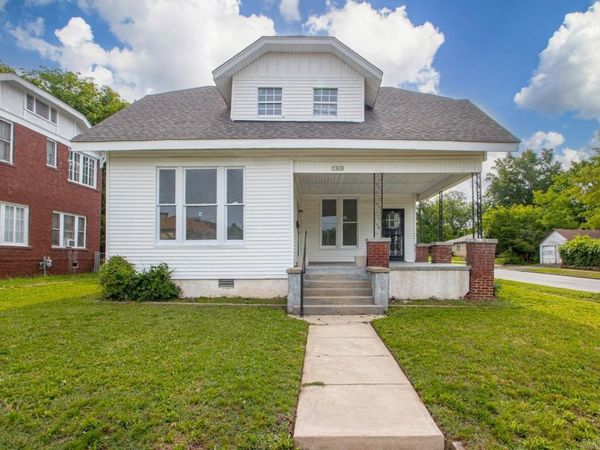 1923 S Izard , Little Rock, AR 72206