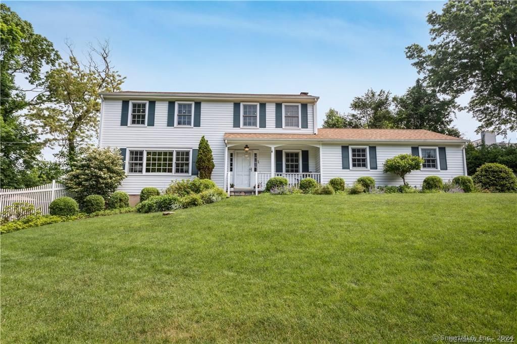 4 Ivanhoe, Westport, CT 06880 Main Photo