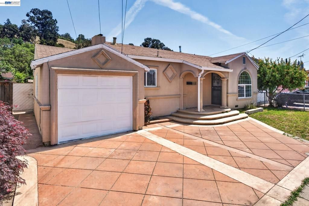 25468 Belmont Ave, Hayward, CA 94542 Main Photo