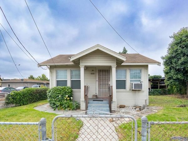 555 Laurel Avenue, Hayward, CA 94541