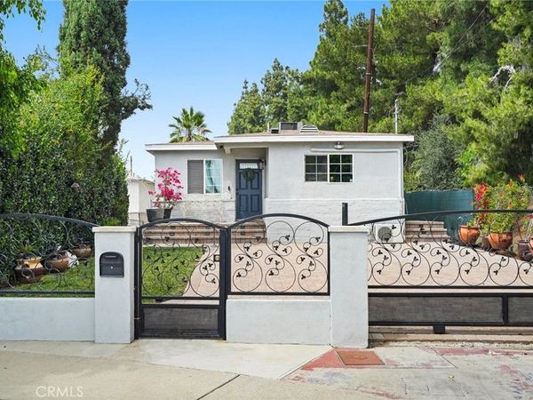 15627 Vintage, North Hills, CA 91343