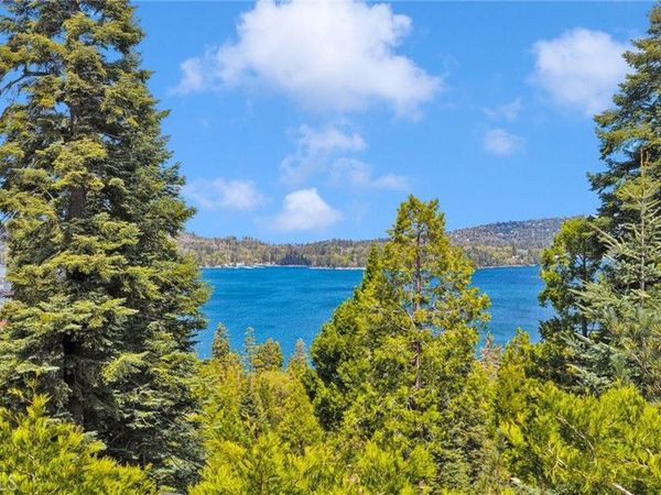 325 Mittry, Lake Arrowhead, CA 92352