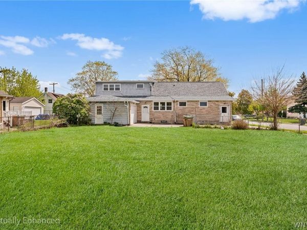 30 Meadowlawn Road, Buffalo, NY 14225