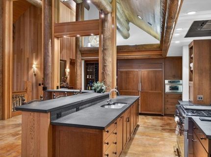 12824 Muhlebach Way, Truckee, CA 96161 Photo