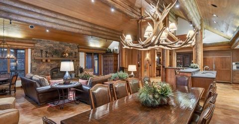 12824 Muhlebach Way, Truckee, CA 96161 Photo