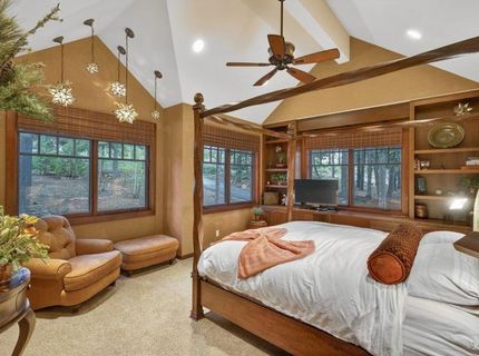 12824 Muhlebach Way, Truckee, CA 96161 Photo