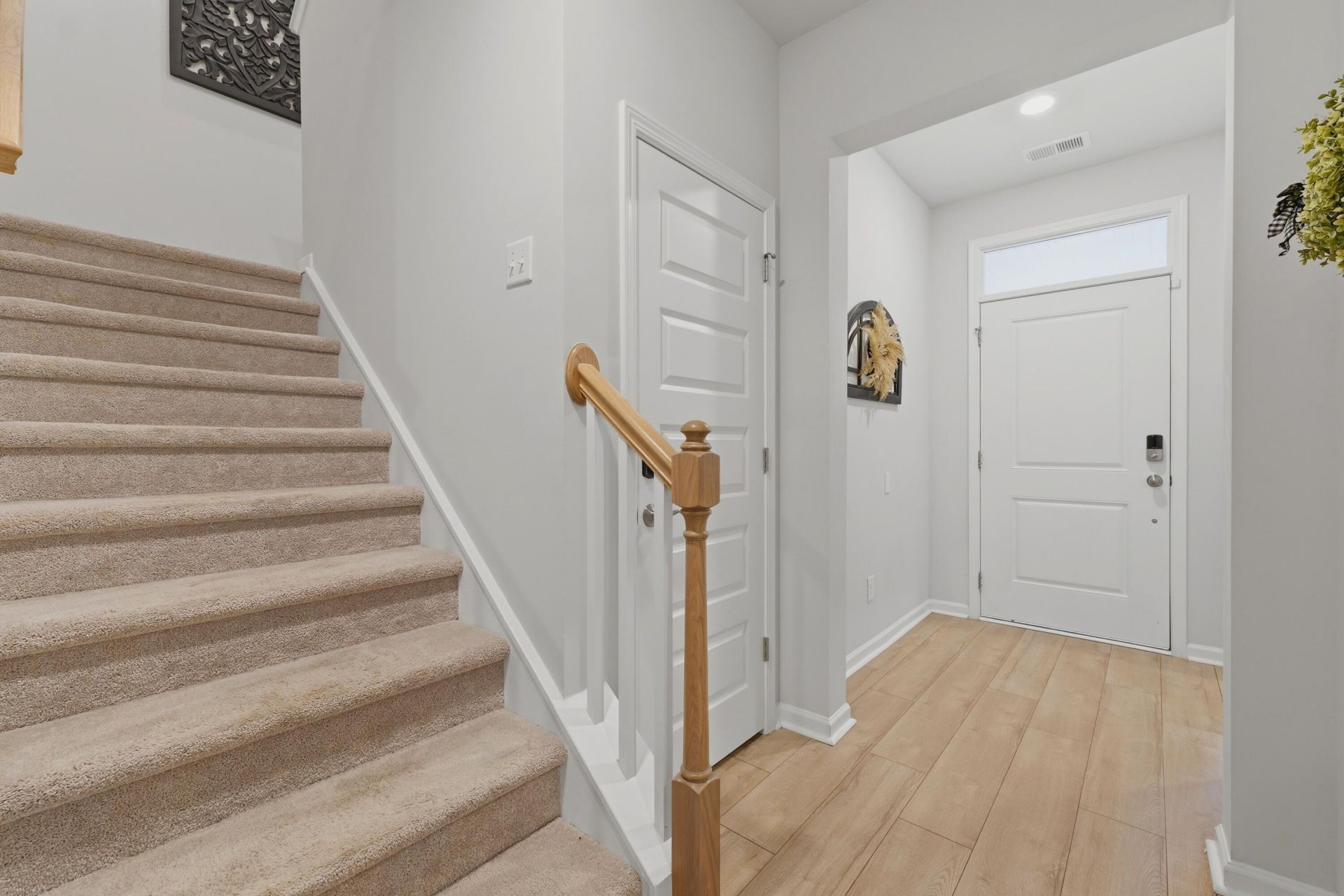 512 Yellow Leaf Lane Photo 10