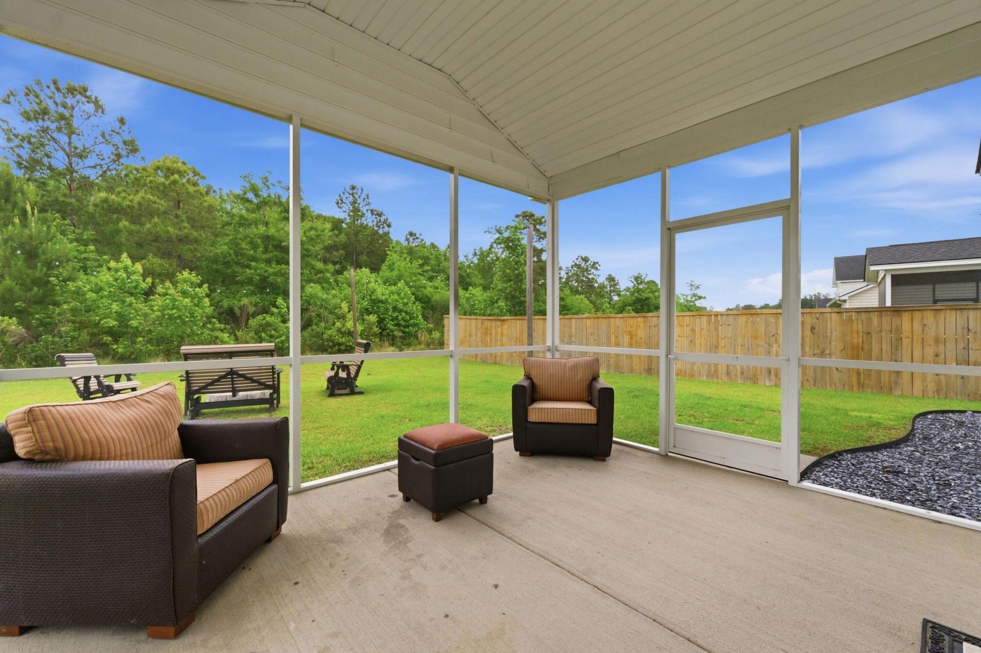 512 Yellow Leaf Lane Photo 46