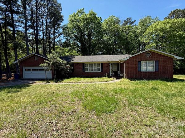 714 Crestmont Drive SE, Concord, NC 28025