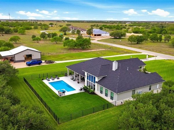 131 Wright Creek, Victoria, TX 77905