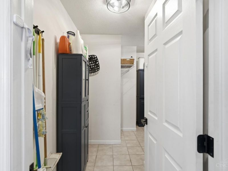 3350 Village Drive, Fairfield, OH 45014 Photo 12