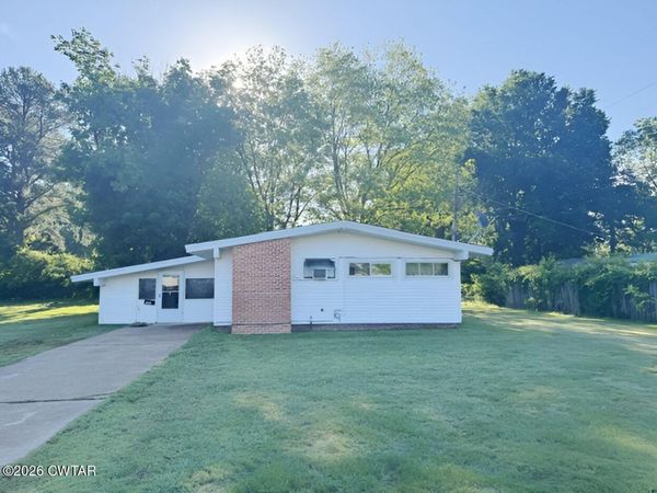 1019 Park Street, Trenton, TN 38382