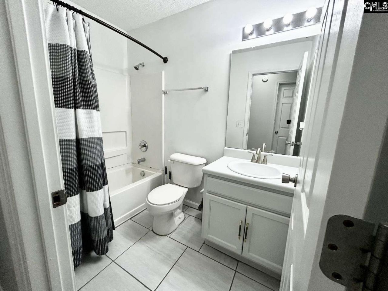 921 Murchison Drive  Photo 11