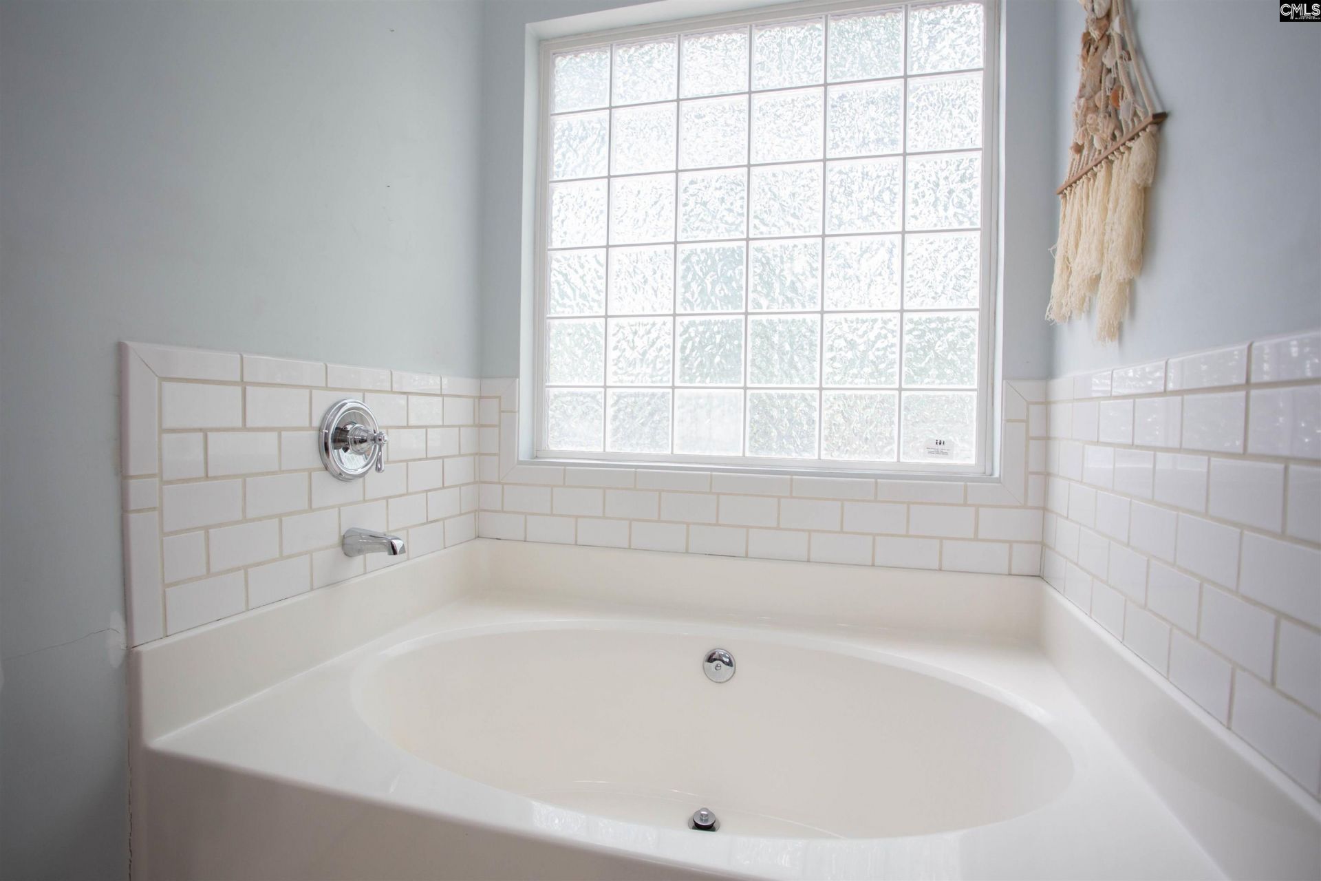11 Yukon Court  Photo 34