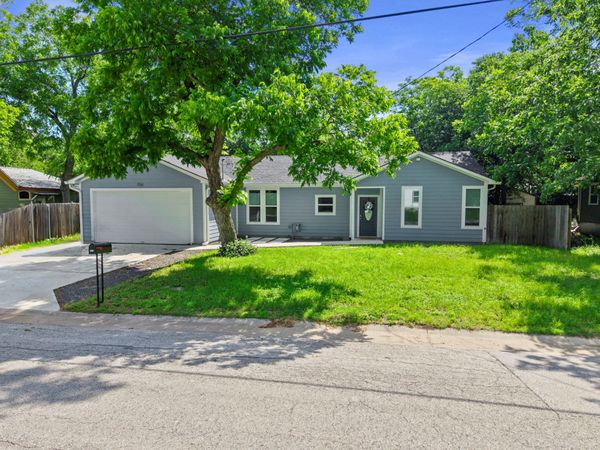 700 S Church ST, Lockhart, TX 78644