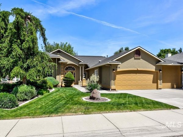 2126 S Weimaraner Way, Meridian, ID 83642