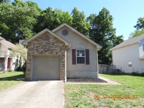5910 Colchester Dr , Hermitage, TN 37076