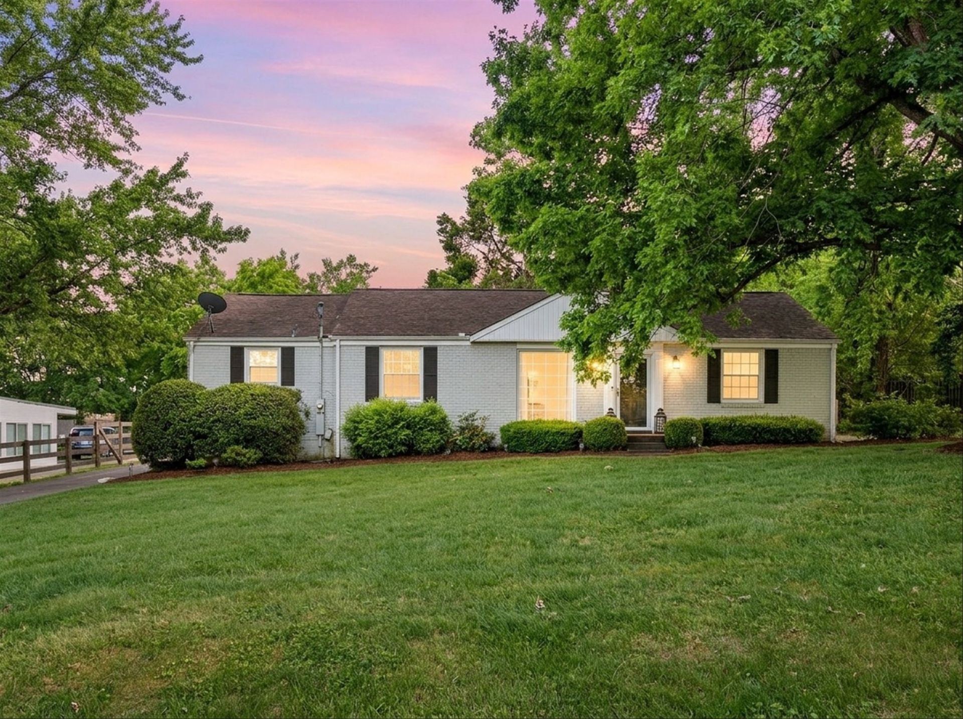 513 Brentlawn Dr, Nashville, TN 37220 Main Photo