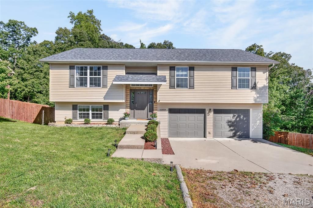 15859 Tundra Street, Saint Robert, MO 65584 Main Photo
