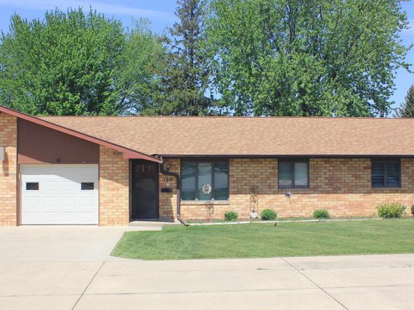 160 6th Ave NE, LeMars, IA 51031