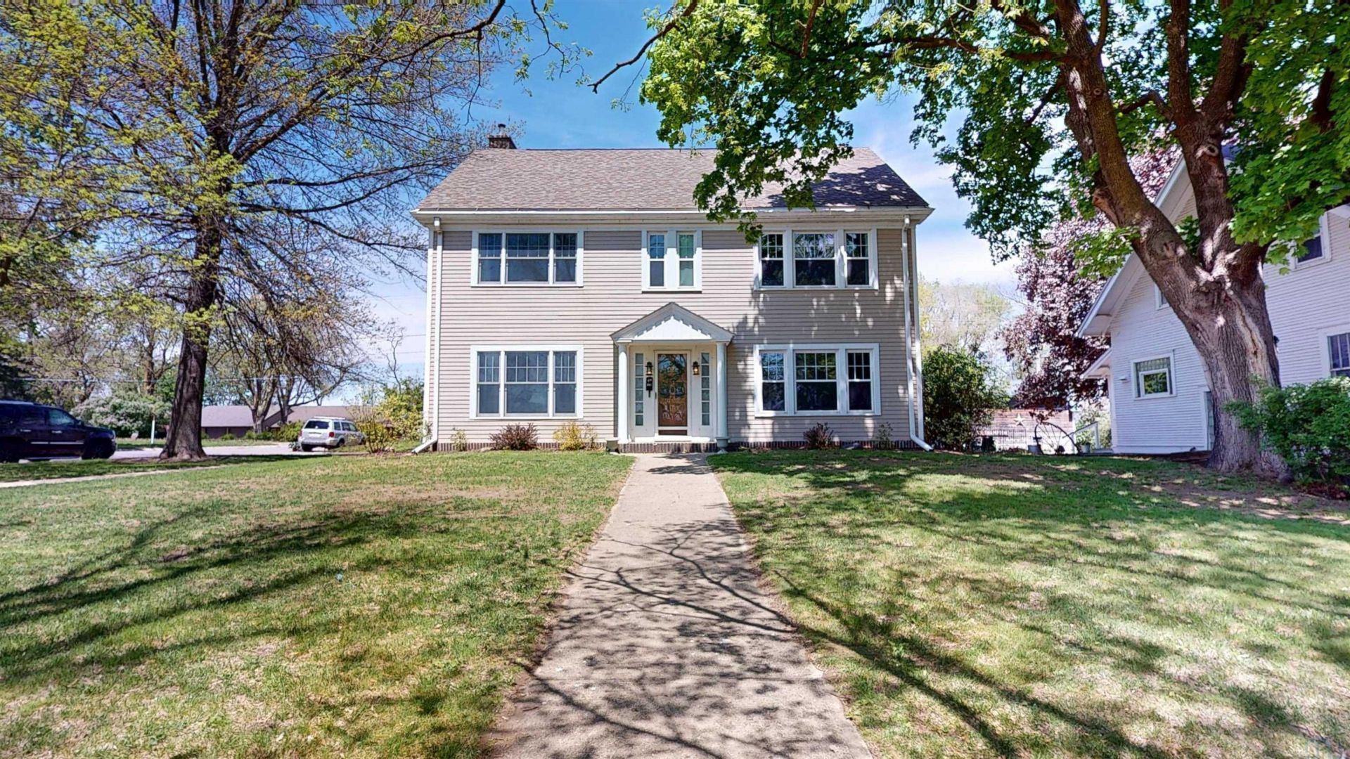 618 W Cherry St, Cherokee, IA 51012 Main Photo