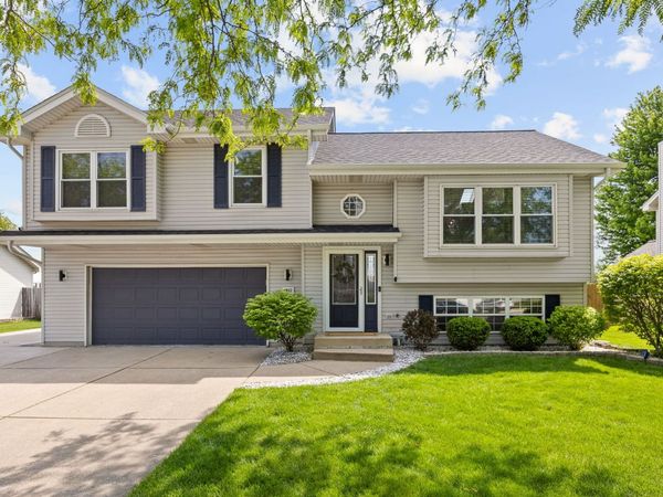 1552 Stefanie Lane, Bourbonnais, IL 60914