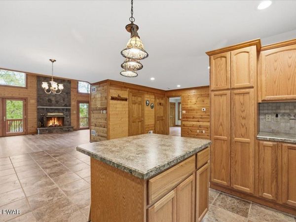200 Laurel Lane, Greentown, PA 18426