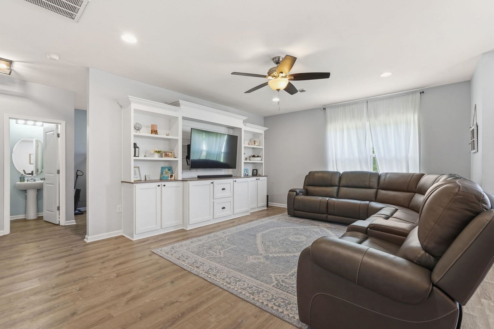 3804 Tyford Ct. Photo 6