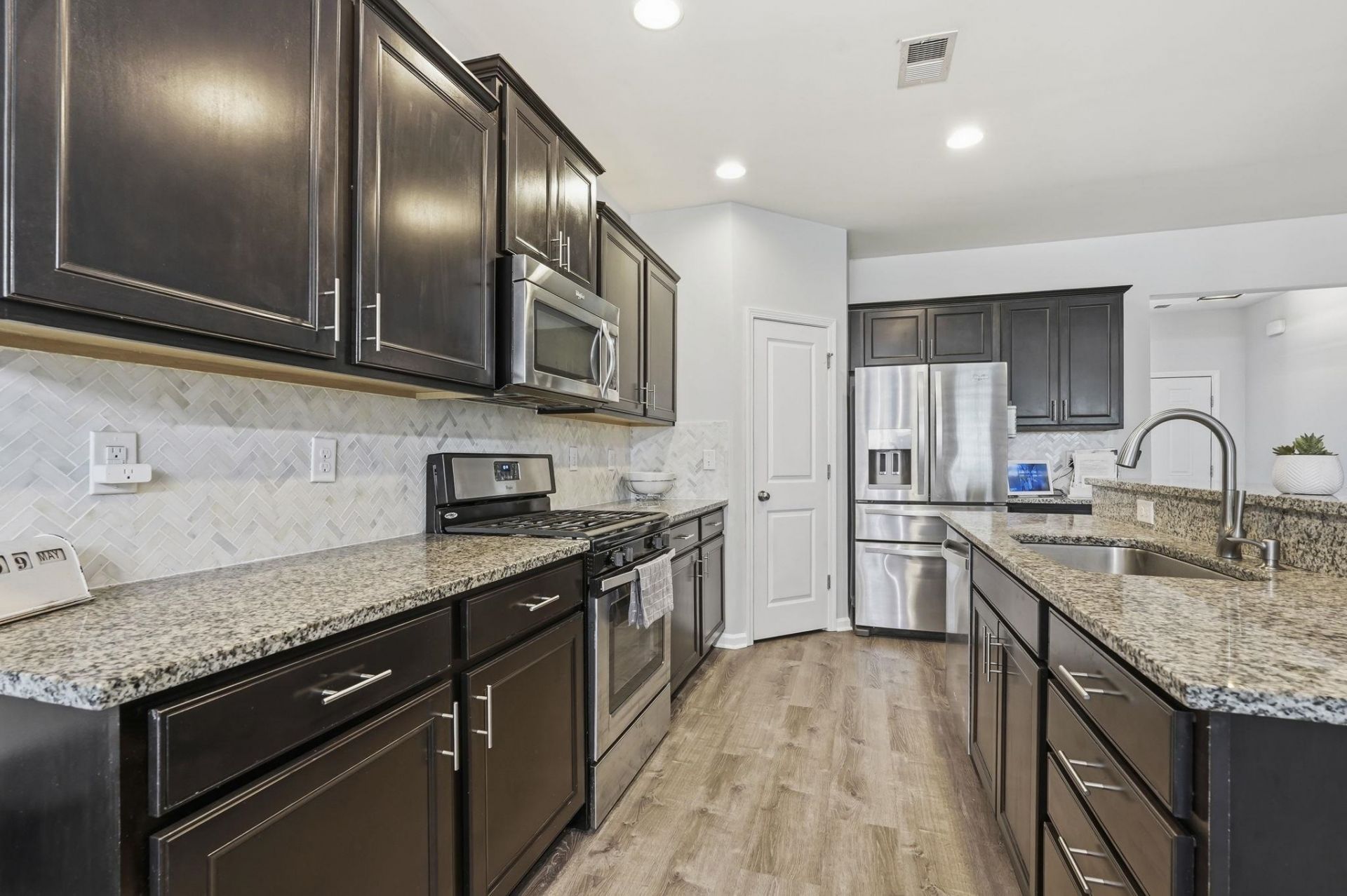 3804 Tyford Ct. Photo 8