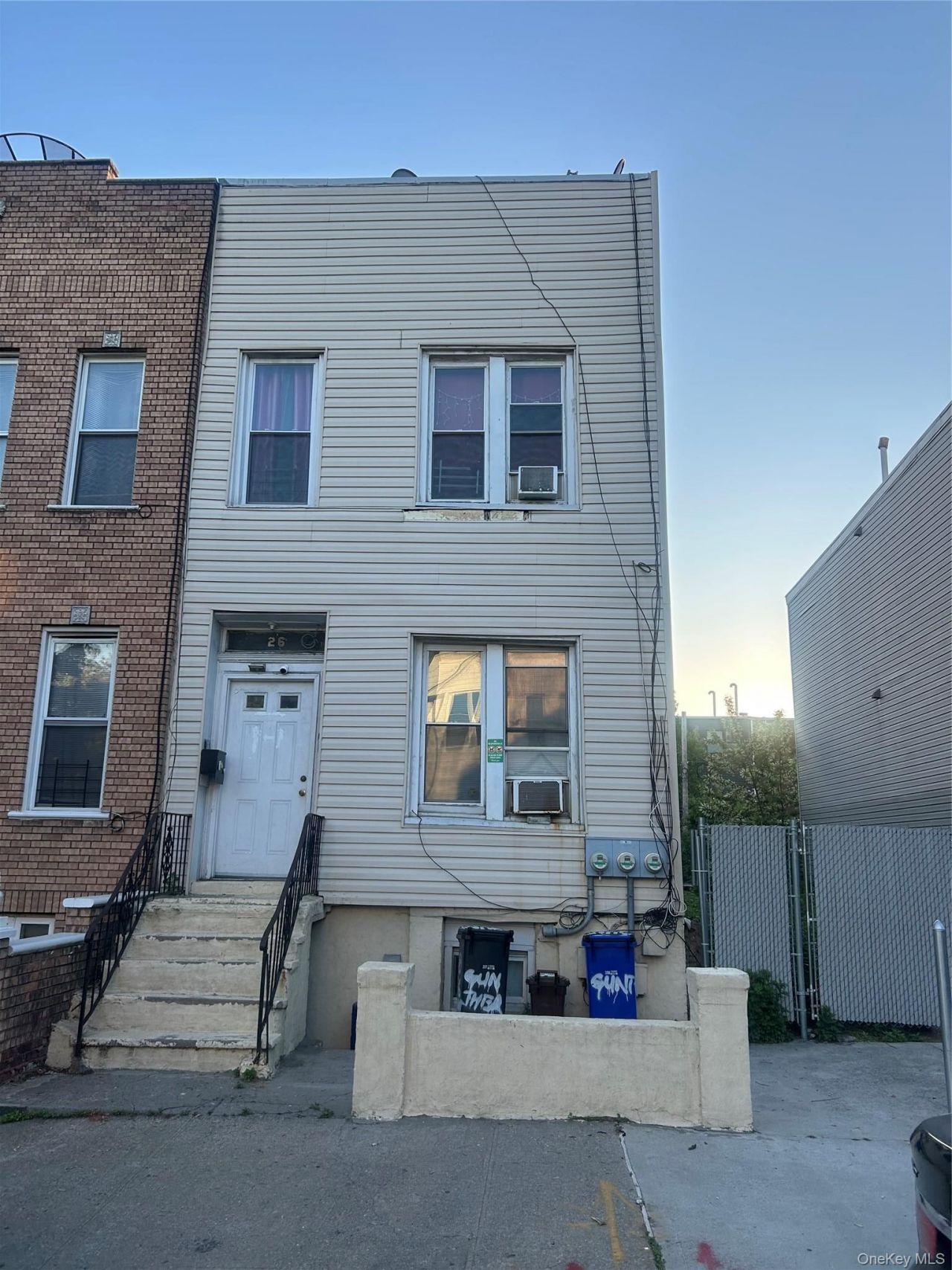 26 Gunther Place , Brooklyn, NY 11233 Main Photo