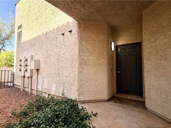 6250 W Flamingo Road, Unit 4, Las Vegas, NV 89103